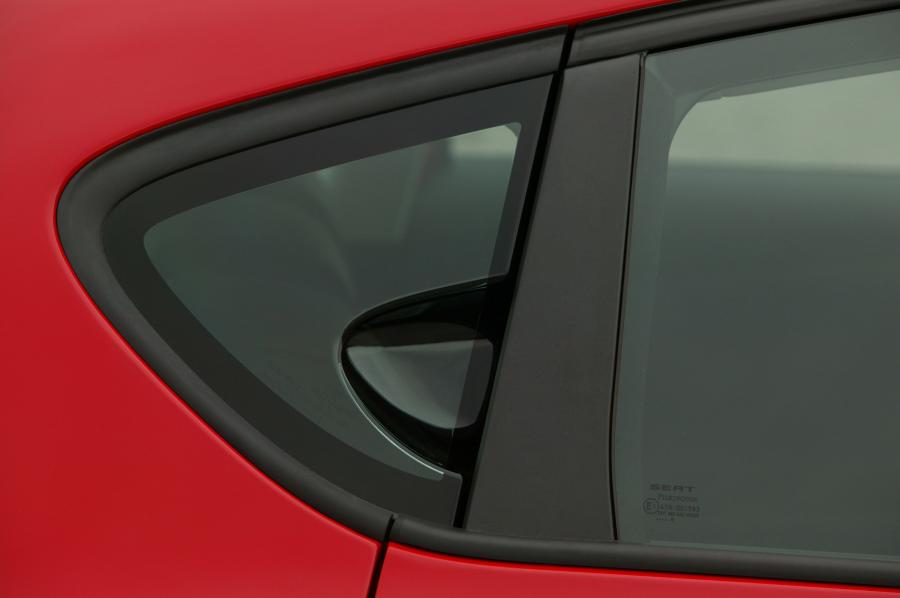  Seat Leon 2005 года  (фото 16 из 126)